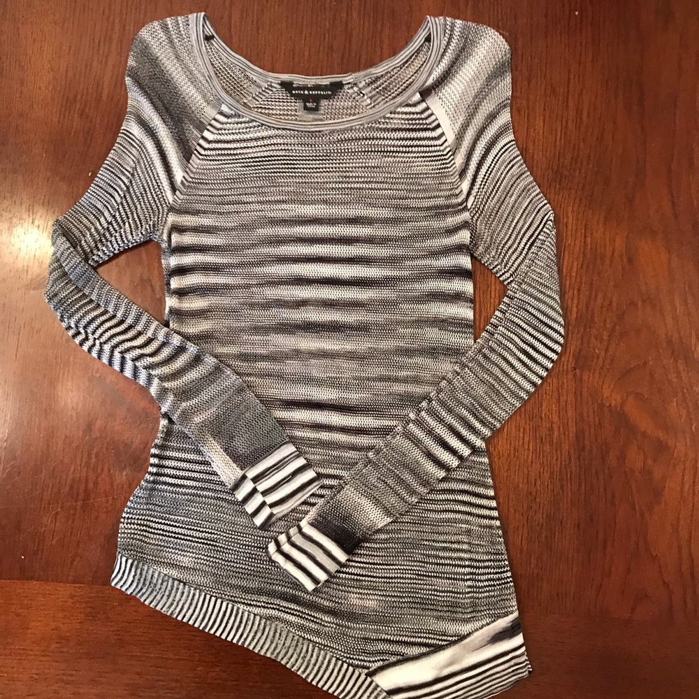 Rock & Republic Long Sleeve Top